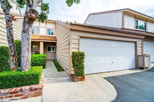 18319 Collins Street #8, Tarzana (los Angeles), CA 91356