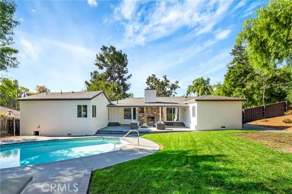 5932 Hinton Avenue, Woodland Hills (los Angeles), CA 91367