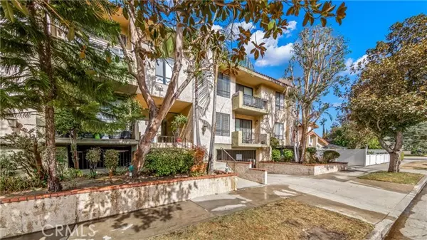 Sherman Oaks, CA 91423,14247 Riverside Drive #203