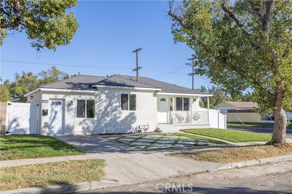 8002 Hazeltine Ave, Panorama City (los Angeles), CA 91402