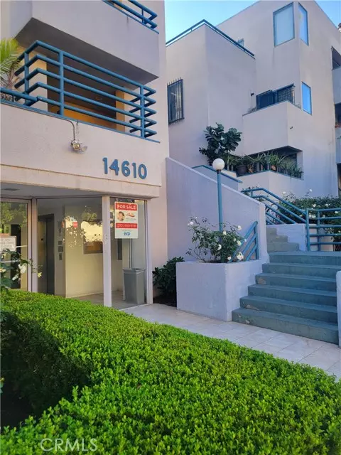 14610 Erwin Street #304, Van Nuys (los Angeles), CA 91411