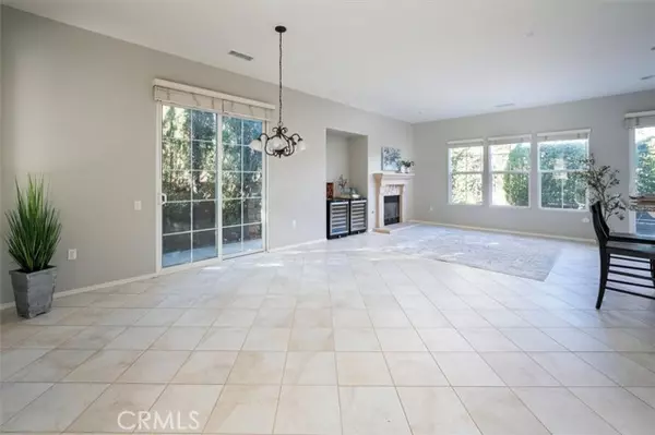 Valencia (santa Clarita), CA 91354,28037 River Trail Lane