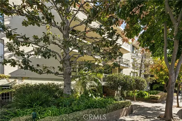 West Hollywood, CA 90069,1230 N Sweetzer Avenue #213