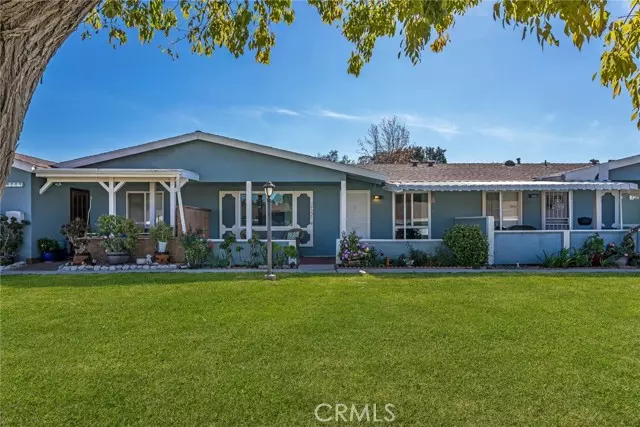 19221 Avenue Of The Oaks #B, Newhall (santa Clarita), CA 91321