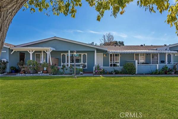 19221 Avenue Of The Oaks #B, Newhall (santa Clarita), CA 91321