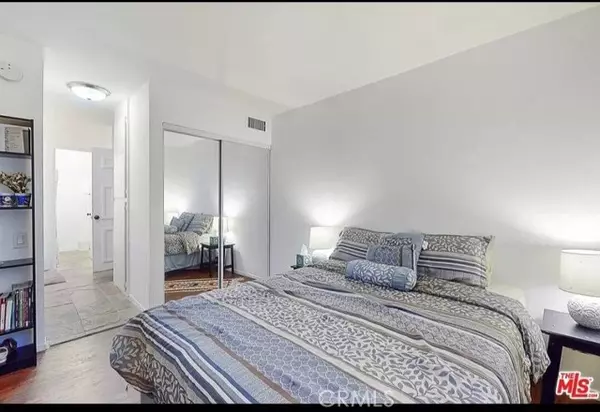 Encino (los Angeles), CA 91316,5460 White Oak Avenue #C110