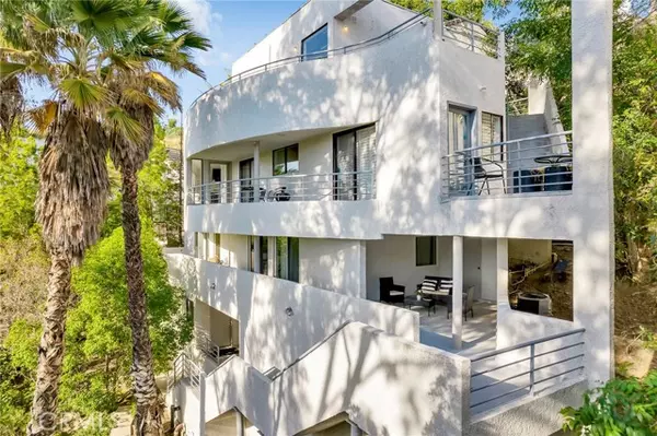 4939 Medina Drive, Woodland Hills (los Angeles), CA 91364