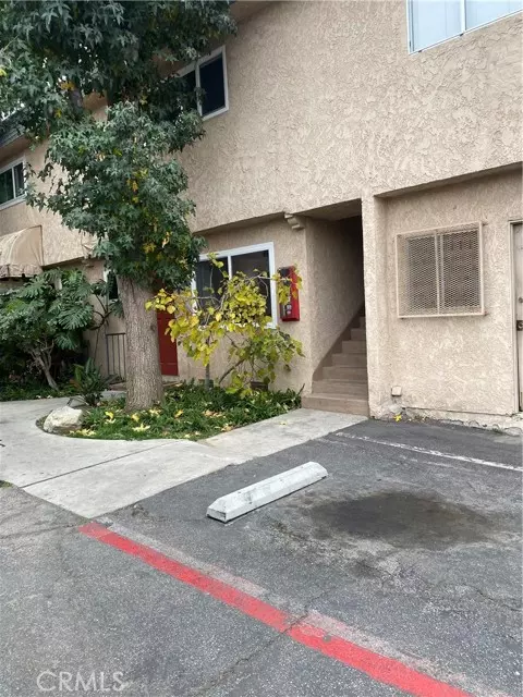 Northridge (los Angeles), CA 91325,17135 Roscoe Boulevard #9