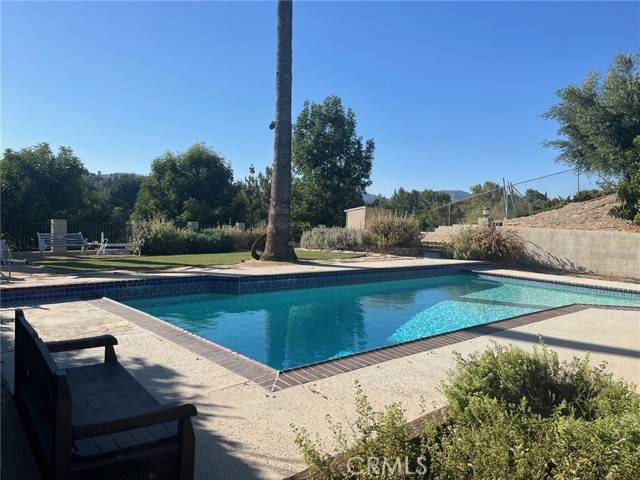 23429 Balmoral Lane, West Hills (los Angeles), CA 91307