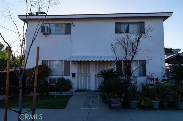 North Hollywood (los Angeles), CA 91606,11554 haynes street