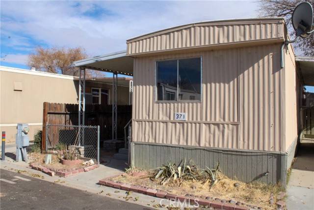 3300 15th Street #371, Rosamond, CA 93560