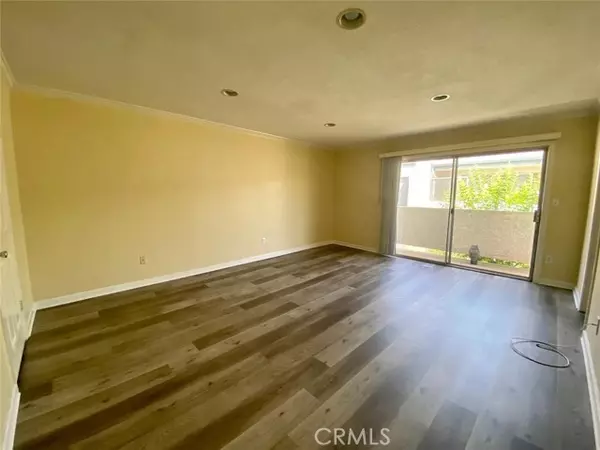 Panorama City (los Angeles), CA 91402,8801 Cedros Avenue #11