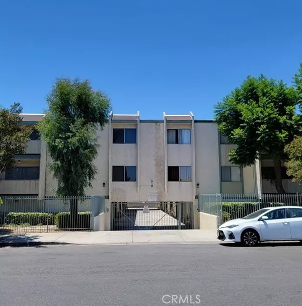 8801 Cedros Avenue #11, Panorama City (los Angeles), CA 91402