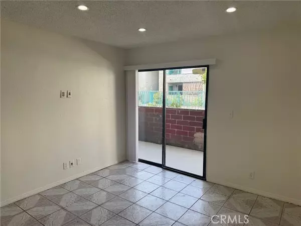 Panorama City (los Angeles), CA 91402,8847 Willis Avenue #13