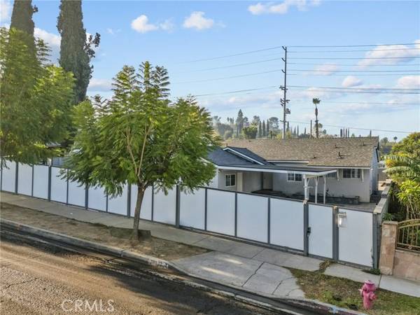 10923 Jamie Avenue, Pacoima (los Angeles), CA 91331