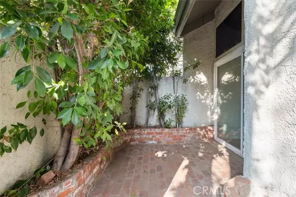 Studio City (los Angeles), CA 91604,11762 Moorpark Street #C