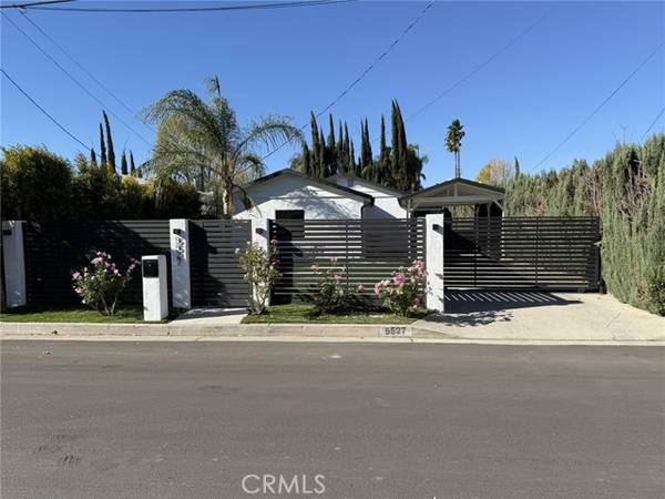 5527 Beckford Avenue, Tarzana (los Angeles), CA 91356