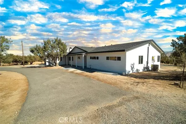 Hesperia, CA 92345,7587 3rd Avenue