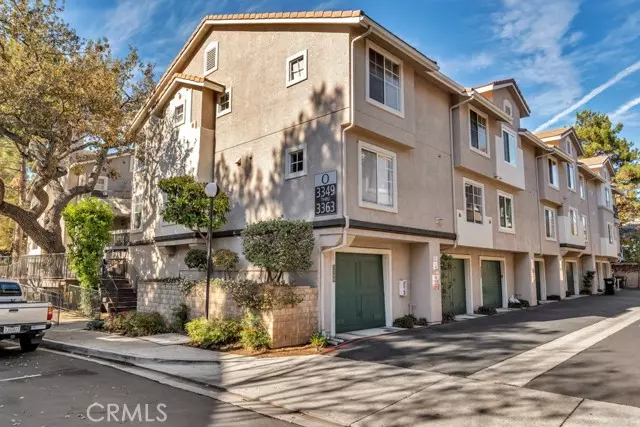 Westlake Village, CA 91362,3361 Holly Grove Street