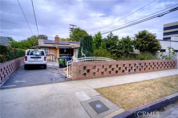 14519 Addison Street, Sherman Oaks, CA 91403