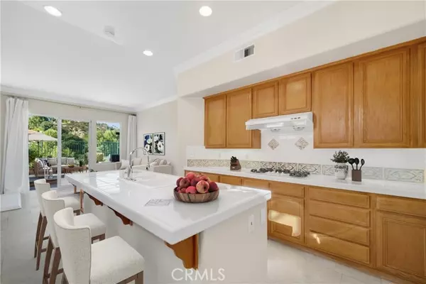 Calabasas, CA 91302,3815 Calle Joaquin