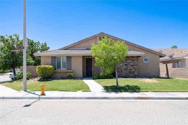 2804 Kenwood Court, Lancaster, CA 93536