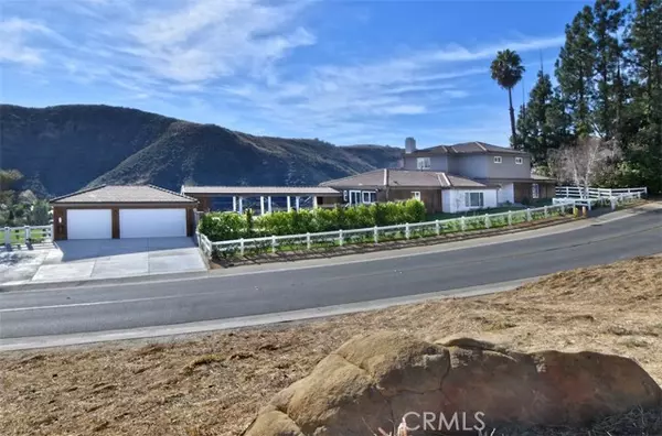 30 Stagecoach Road, Bell Canyon, CA 91307