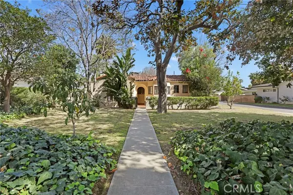 13501 Chandler Boulevard, Sherman Oaks, CA 91401