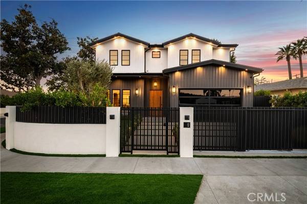 13602 Morrison Street, Sherman Oaks, CA 91423