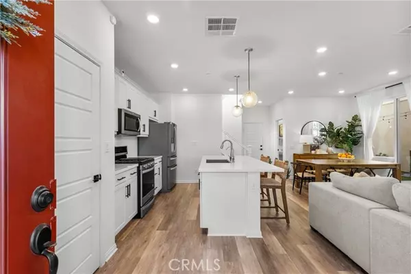 Canyon Country (santa Clarita), CA 91387,27765 Dyer Way