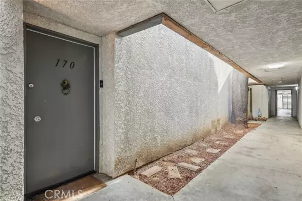 Tarzana (los Angeles), CA 91356,18620 Hatteras Street #170