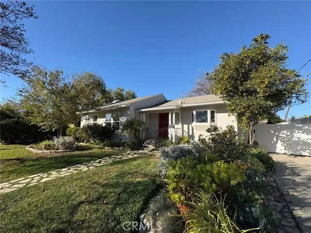 18919 Sylvan Street, Tarzana (los Angeles), CA 91335