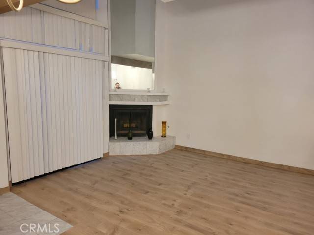 Tarzana (los Angeles), CA 91335,6323 Reseda Boulevard #6