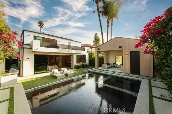 Sherman Oaks, CA 91423,14472 Greenleaf Street