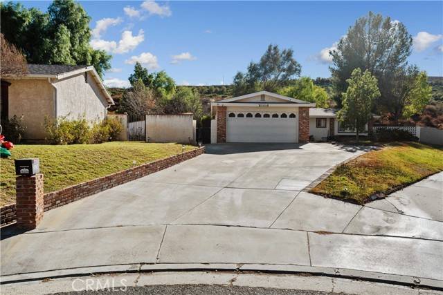 26204 Ridge Vale Drive, Newhall (santa Clarita), CA 91321