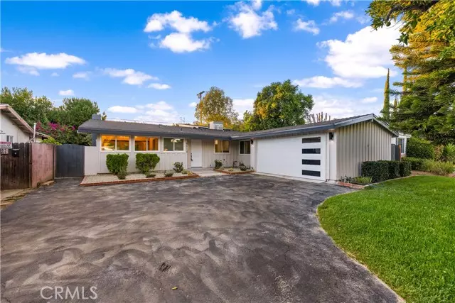 8513 Fullbright Avenue, Winnetka (los Angeles), CA 91306