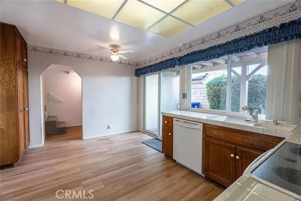 Valencia (santa Clarita), CA 91355,25200 Avenida Rotella