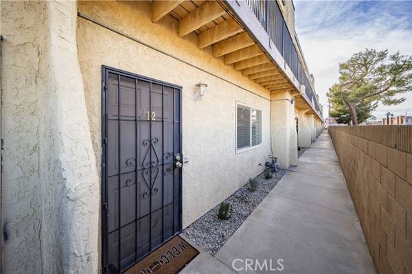 38710 10th Street #12, Palmdale, CA 93550