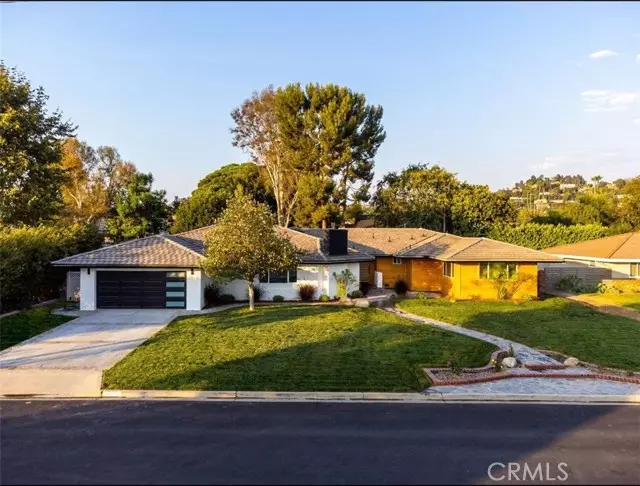 Santa Ana, CA 92705,1271 Brittany Cross Road