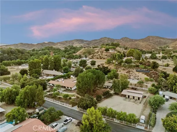 Castaic, CA 91384,30249 Hawkset Street