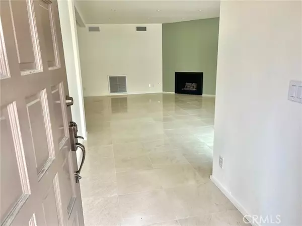 Woodland Hills (los Angeles), CA 91367,21500 Califa Street #135