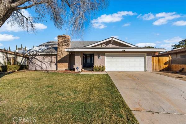 44028 Halcom Avenue, Lancaster, CA 93536