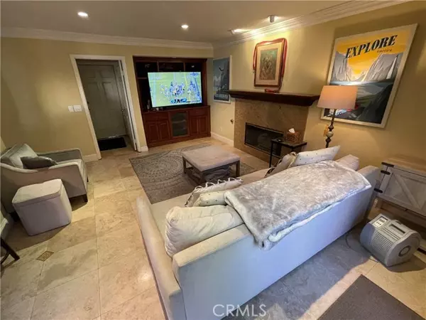 Calabasas, CA 91302,26004 Trana Circle