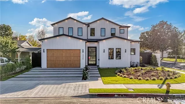 Sherman Oaks, CA 91423,13226 Morrison Street