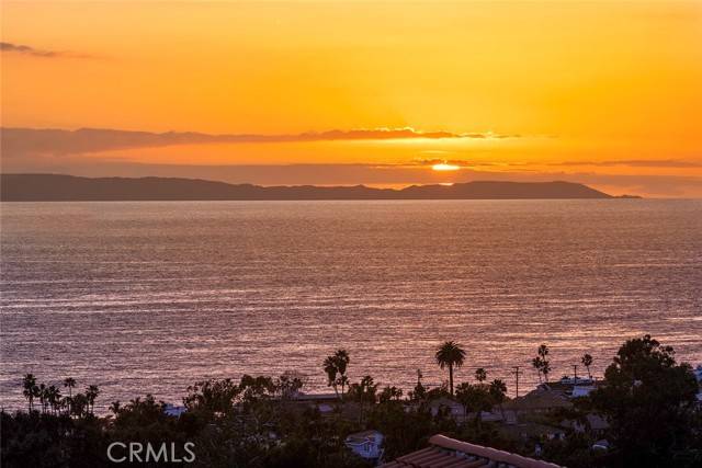 830 Temple Hills Drive, Laguna Beach, CA 92651