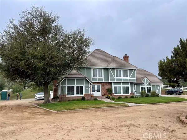 33005 Barber Road, Agua Dulce, CA 91390