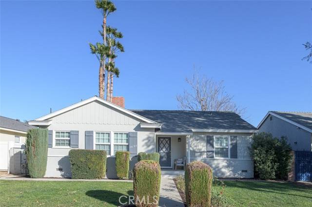 7052 Corbin Avenue, Reseda (los Angeles), CA 91335