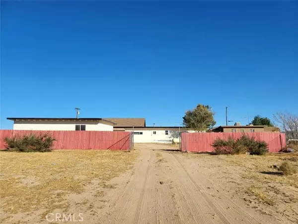 46462 E 140th ST, Lancaster, CA 93535