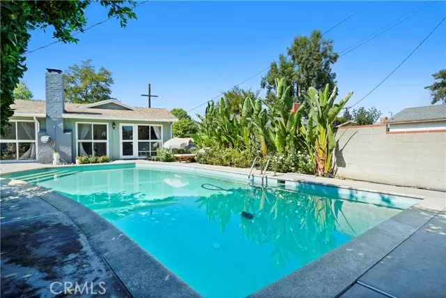 7460 Shoup Avenue, West Hills (los Angeles), CA 91307