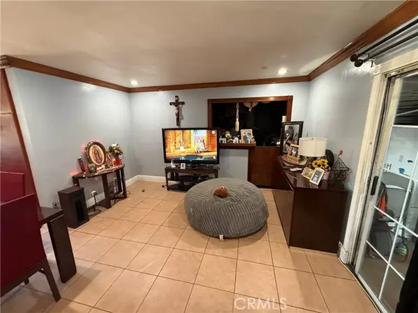 Simi Valley, CA 93065,1704 Alviso Street